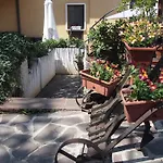 Casale Mammarella Apartment *